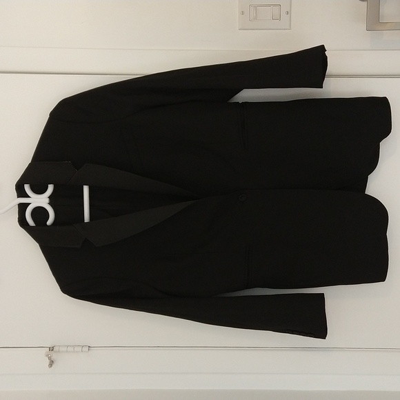 Black blaser - Picture 1 of 6